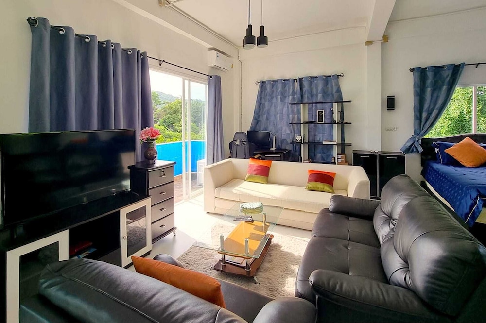 Family Pool Villa Happi near Yanui Beach
