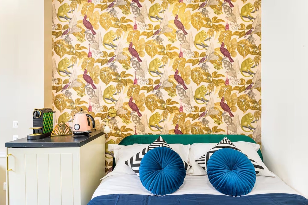 Vatican City Deluxe