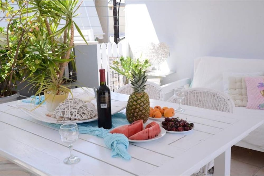 Maisonette Near Beach & City Center