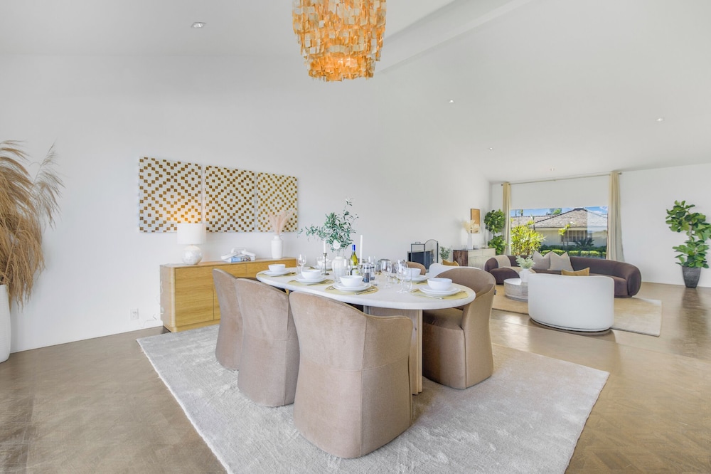 Stradella View - Bel-air Oasis w/ Infinity Pool & Stunning Panoramic Views