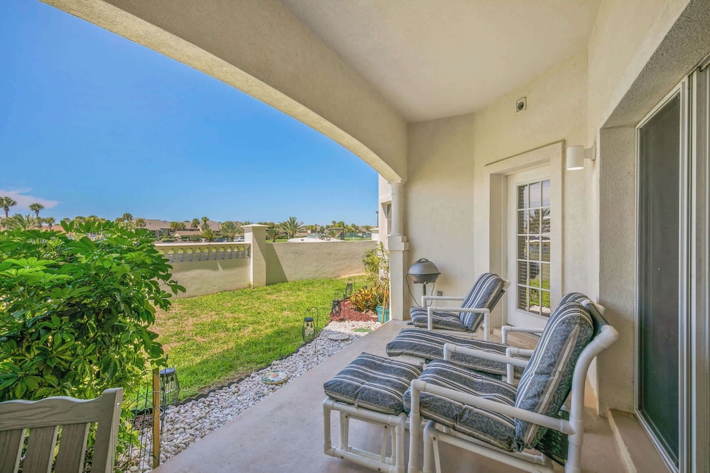Beachfront Bliss: St. Augustine 2BD Luxury