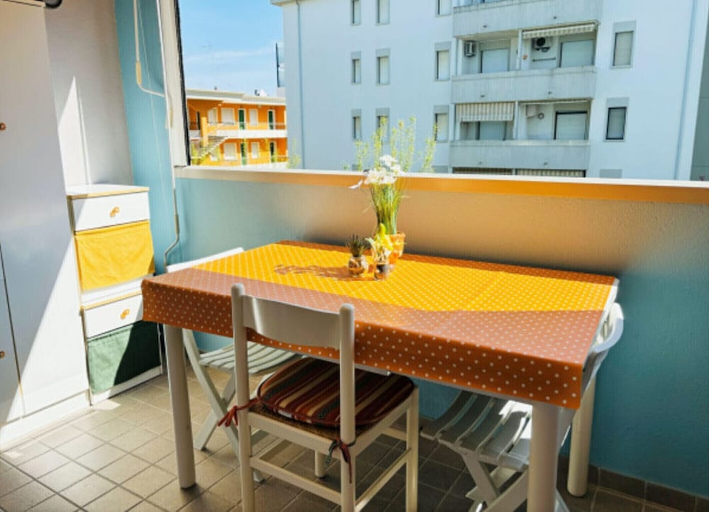 Bright Apartment With a Lovely Balcony