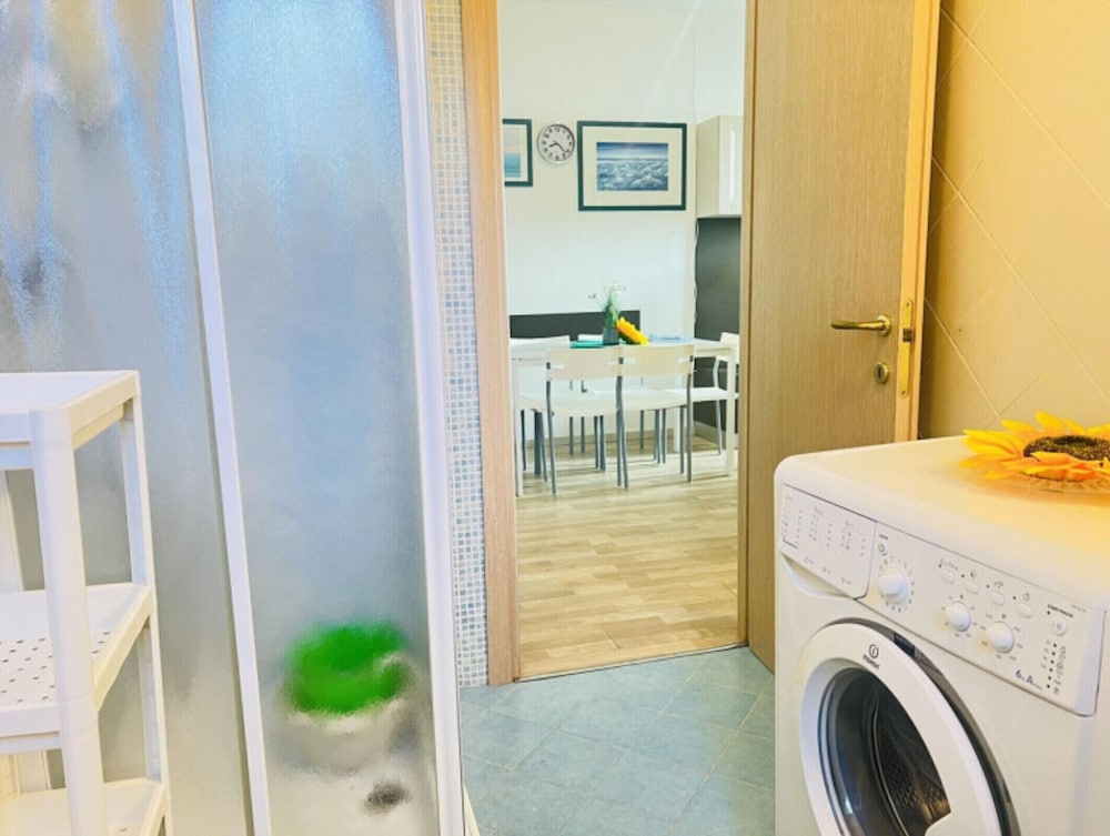 Bright Flat With Shared Swimming Pool