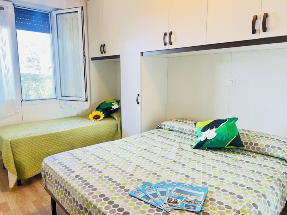 Bright Flat With Shared Swimming Pool