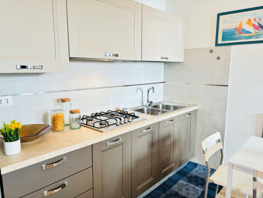 Bright Flat With Shared Swimming Pool