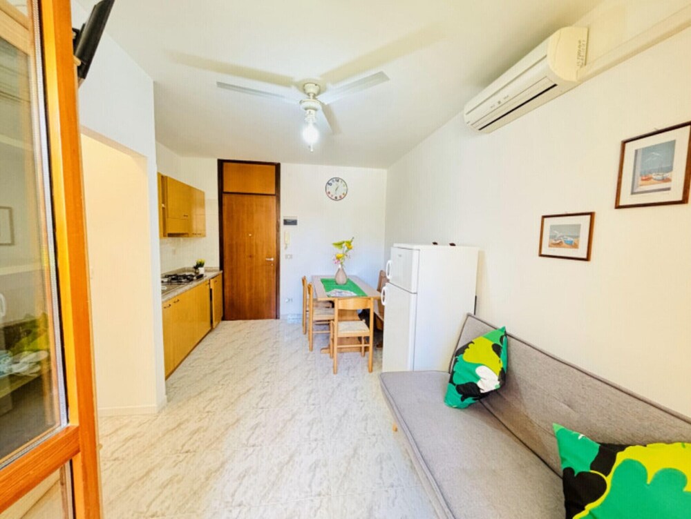 Bright Apartment 150mt From the sea