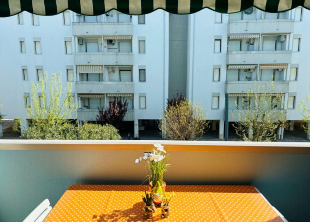 Bright Apartment With a Lovely Balcony