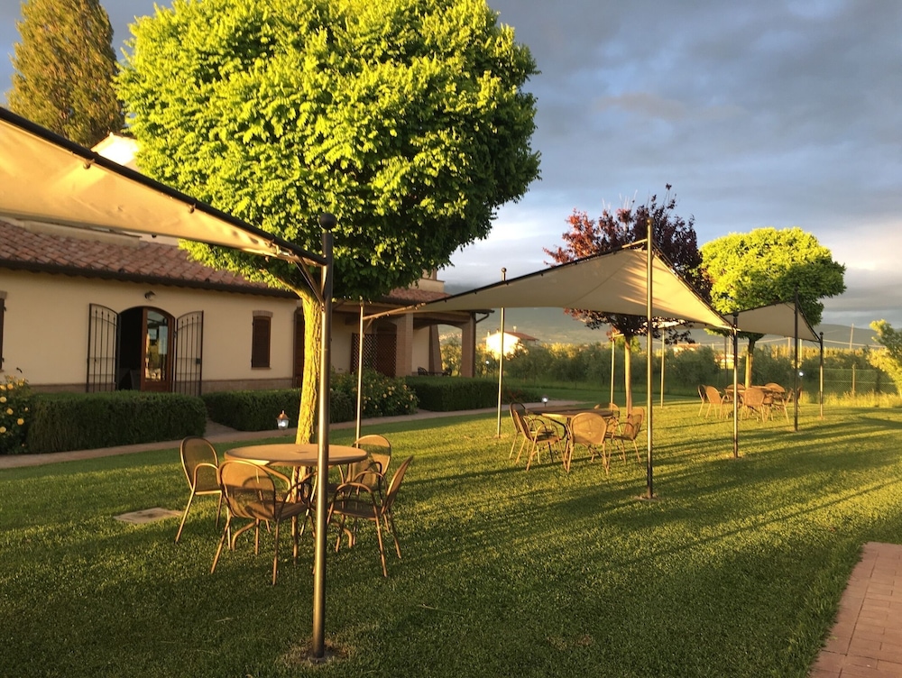 Le Rondini apt With Shared Pool view 4