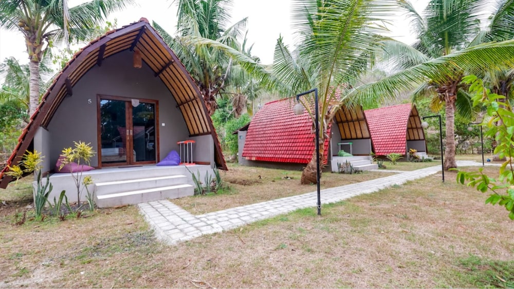 Apit Lawang Villas
