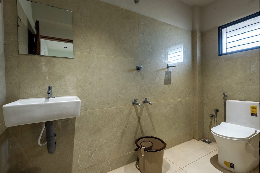 Hotel Beverly Plaza Kozhikode