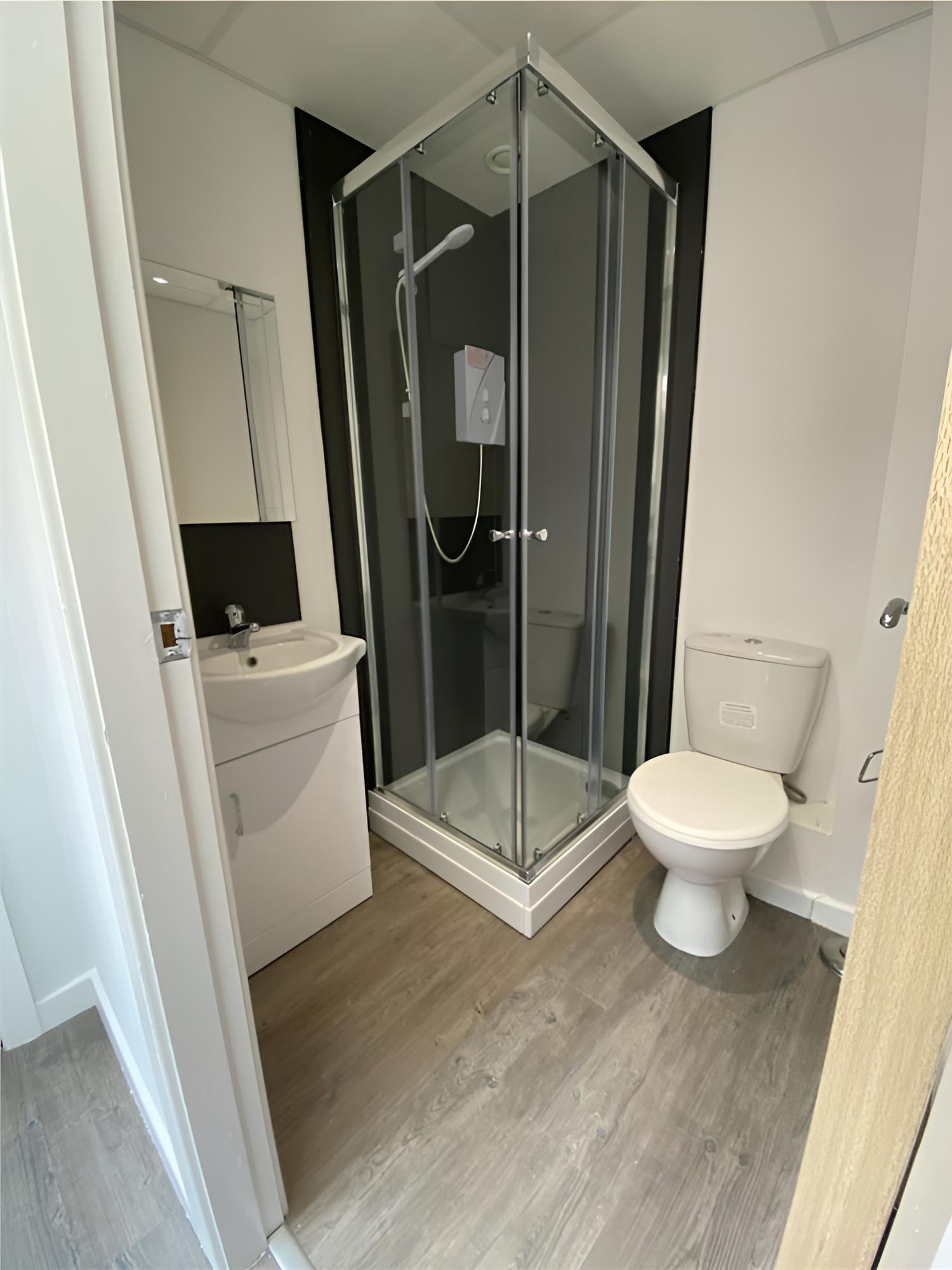 Classy Rooms STUDENTS Only MANCHESTER view 4