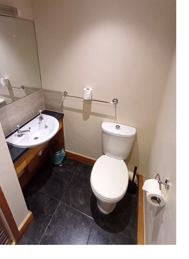 Yeovil Vacations - Northover Manor Hotel - Property Image 3