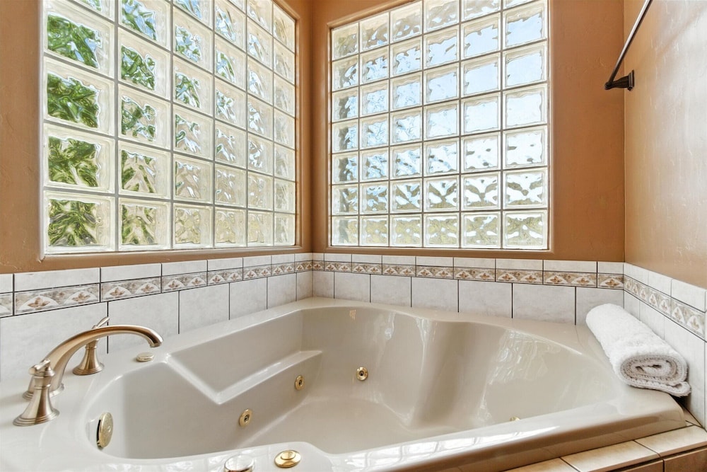 The Sanctuary at Prescott-downtown-hot Tub & Views