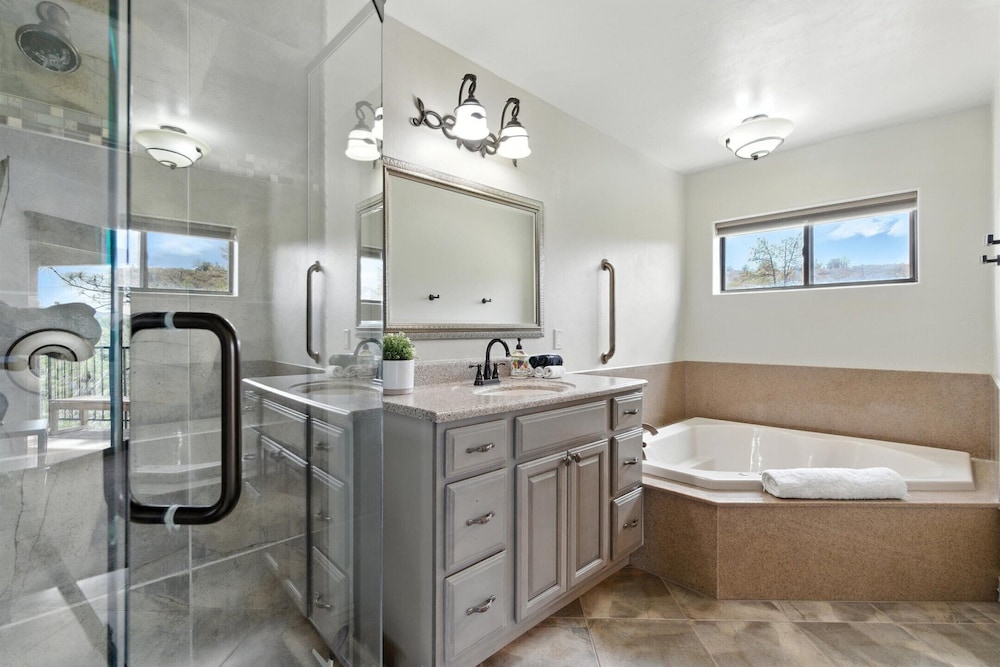 The Sanctuary at Prescott-downtown-hot Tub & Views