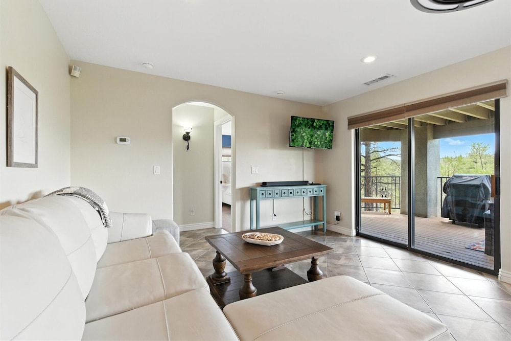 The Sanctuary at Prescott-downtown-hot Tub & Views