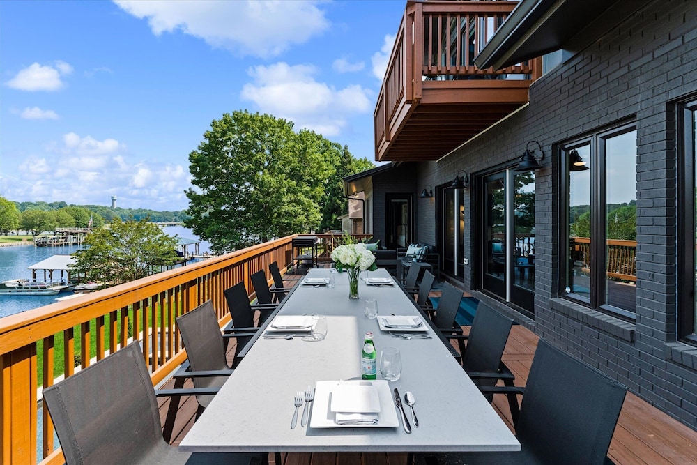 Elysian Shores W/heated Pool & Optional Boat Rental