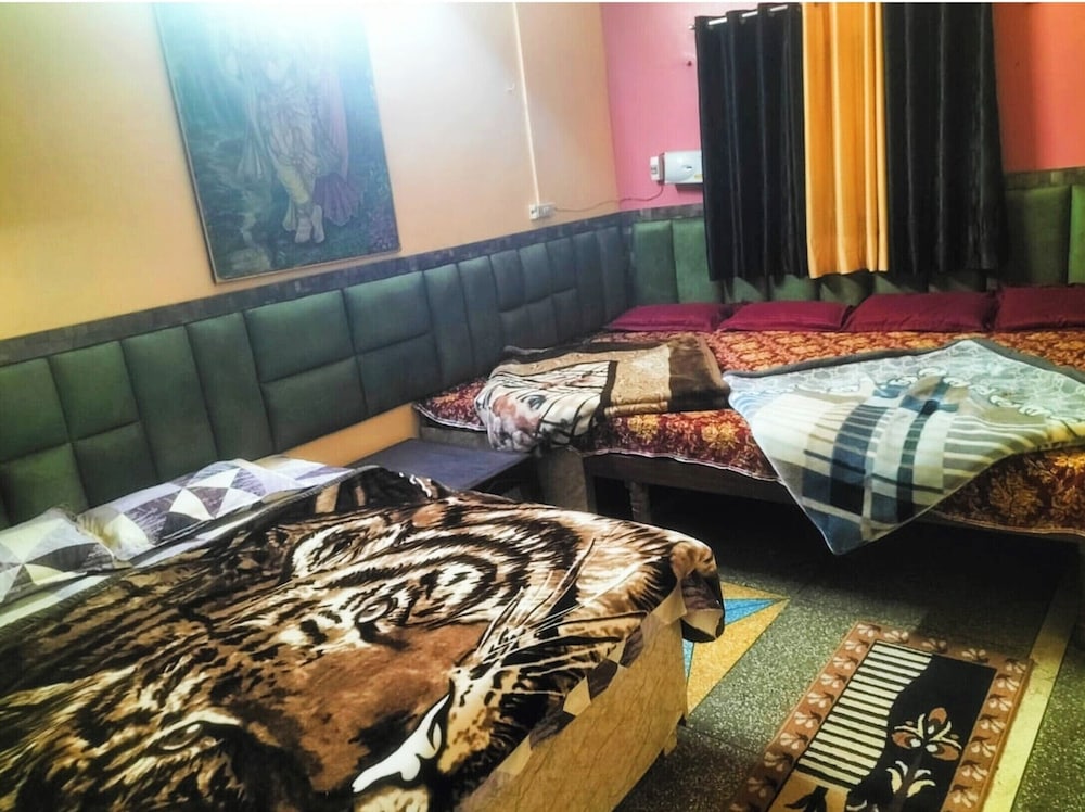 Hotel Shree Gopal Niketan Mathura