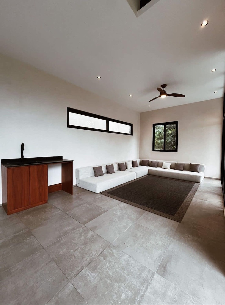 House Tulum Chic and Spacious Villa in the Jungle