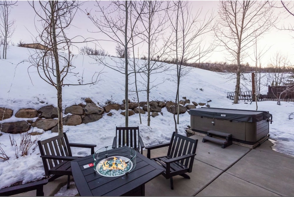 Jordanelle Retreats by Luxury Mountain