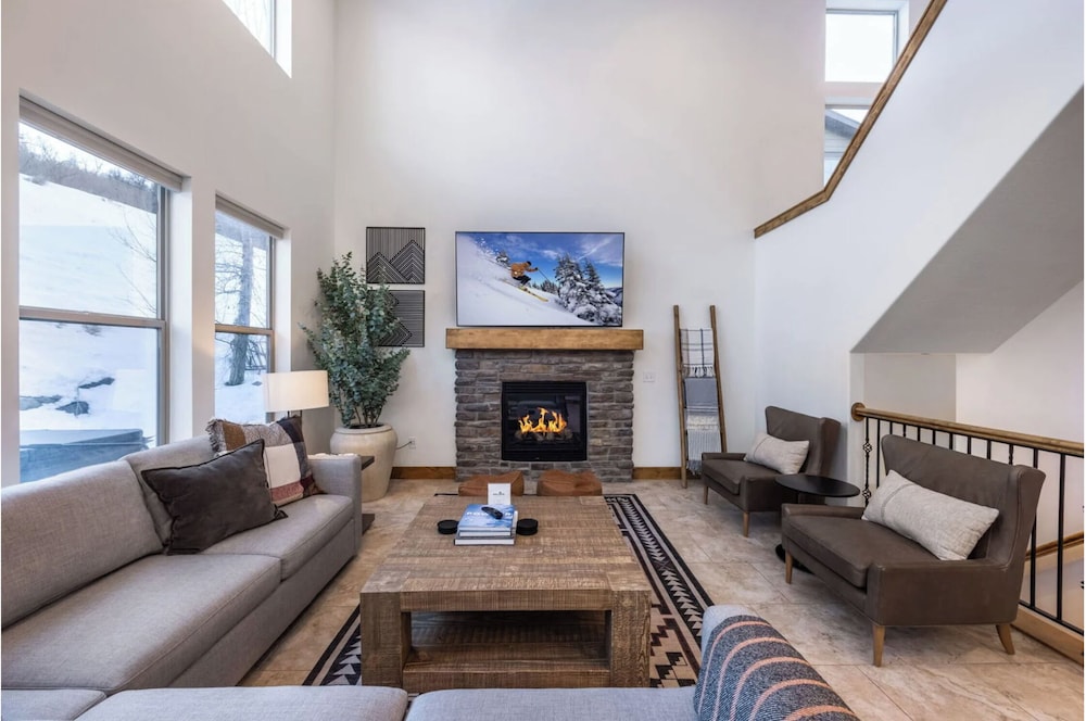 Jordanelle Retreats by Luxury Mountain