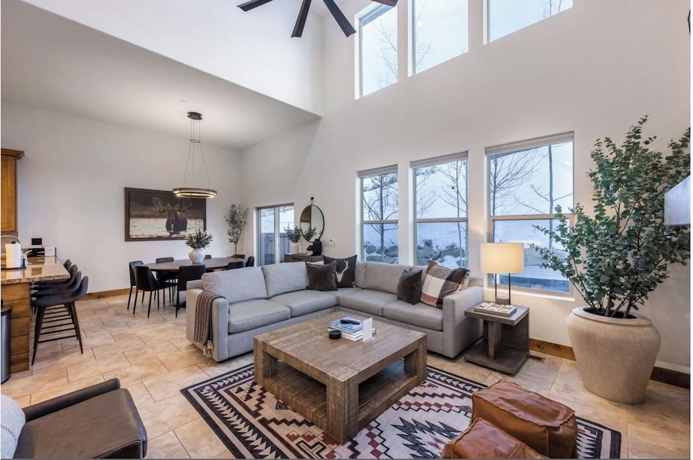Jordanelle Retreats by Luxury Mountain