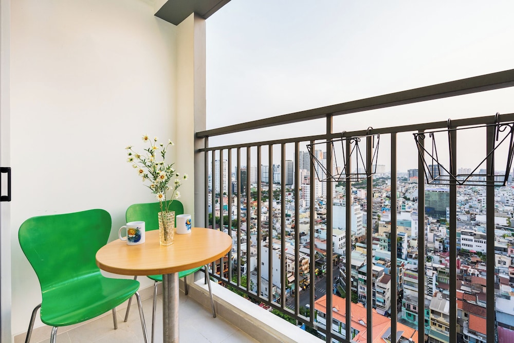 SOHO Premier Residence