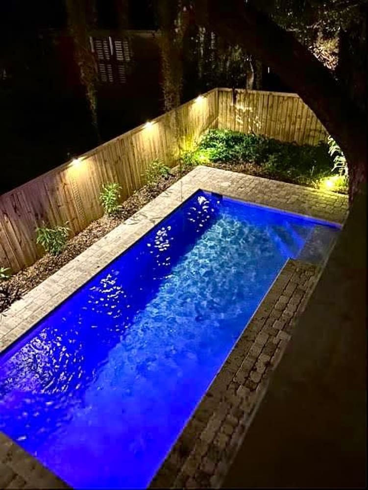 Pool Spa Downtown by Beach FOY Add Golf Cart