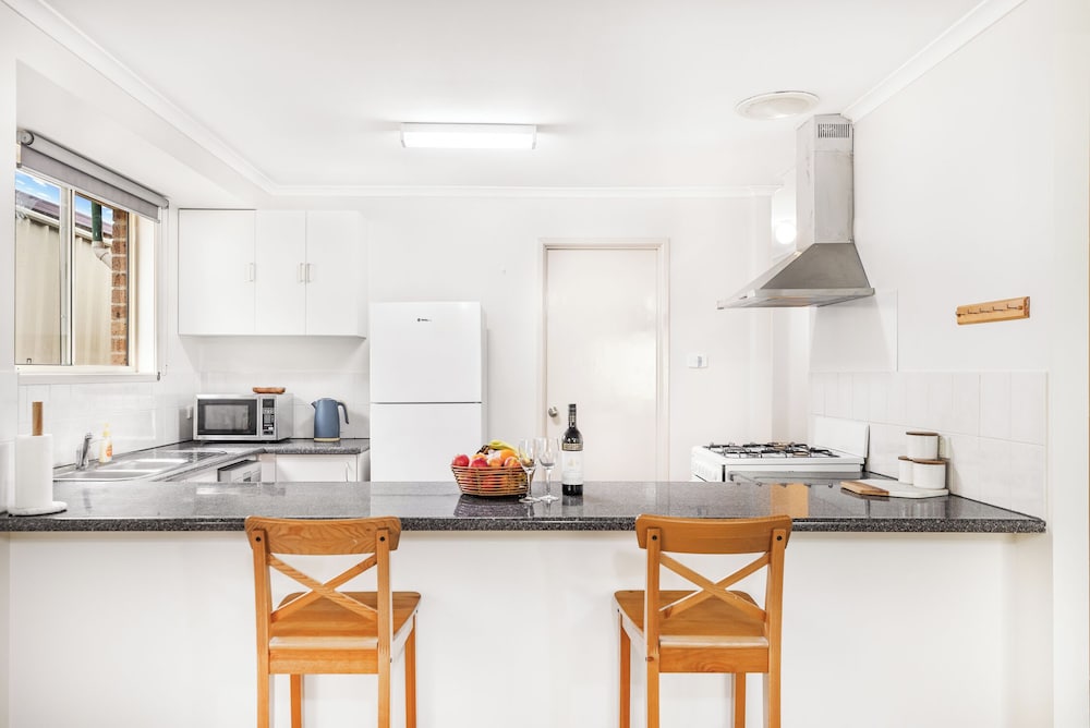 StayAU Cozy 3BR Suburban Ingleburn