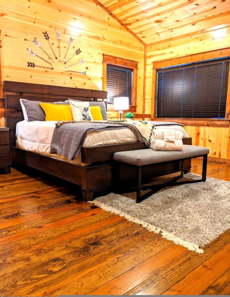 Stone Mountain Lodge Luxurious Rustic Retreat
