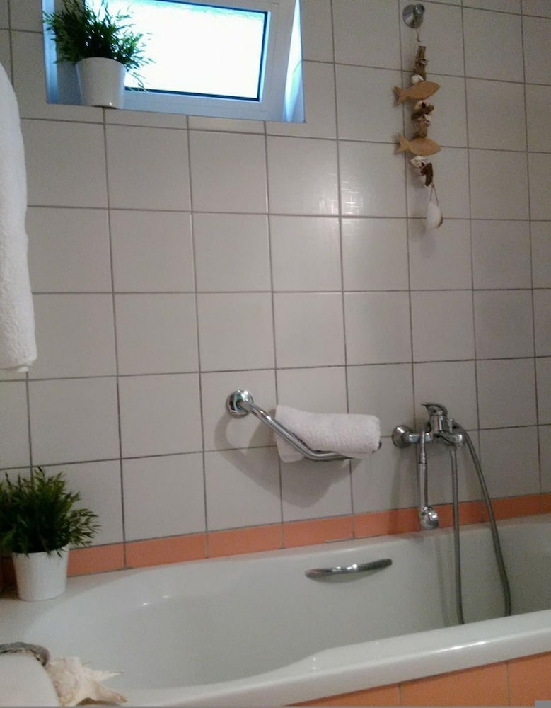 Orsiida Seaside Cottage K Gatzea