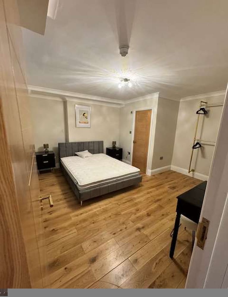 Charming Notting Hill Basement Flat With Garden