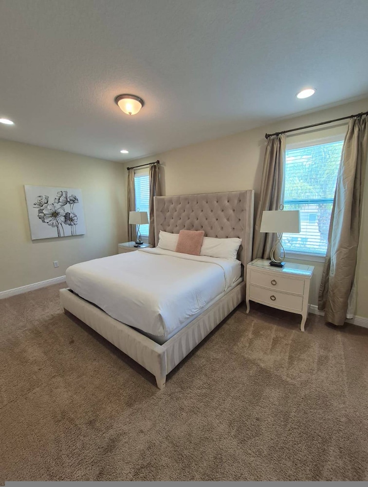 6BR 5BA w Private Pool Spa Near Disney
