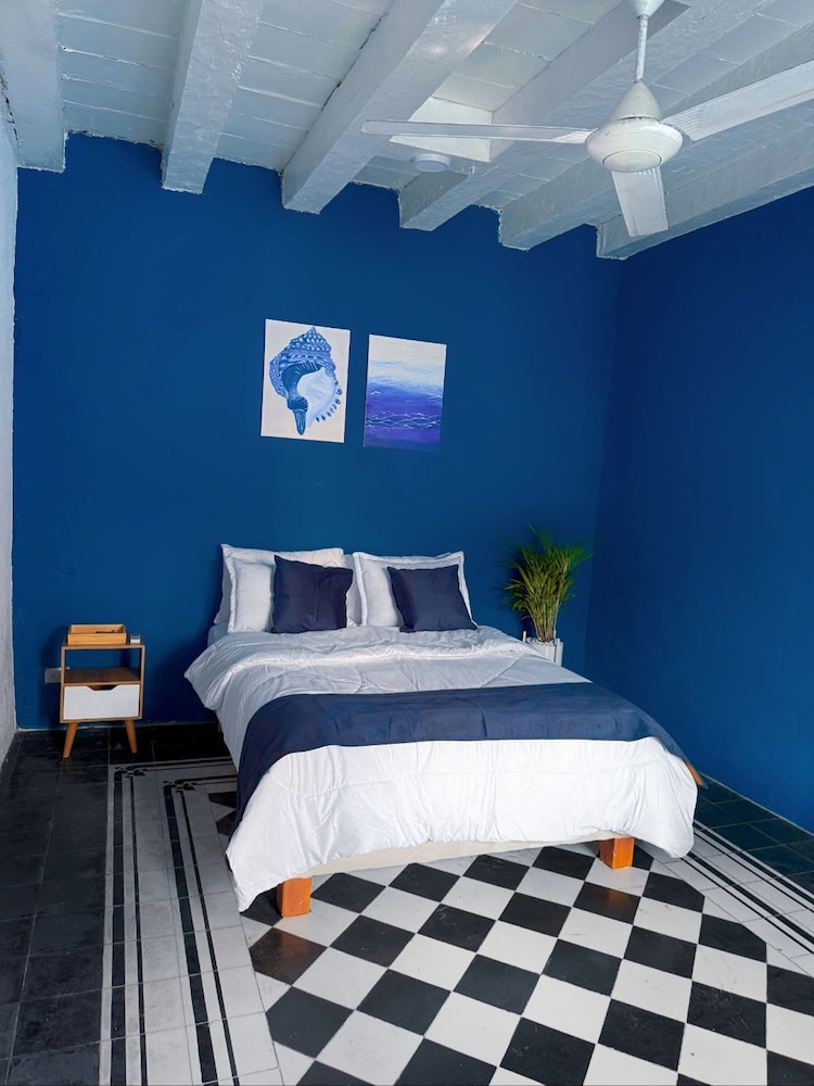 Nok Charming Colonial Villa Ctg