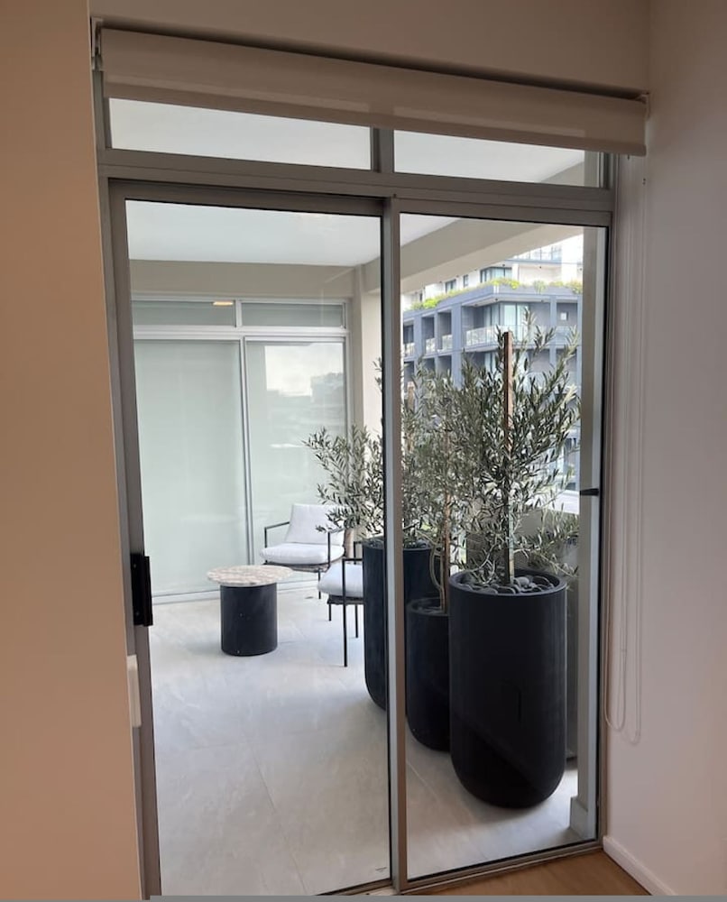 Casa Mia Lux - Sea Point 2 Bedroom Apartment