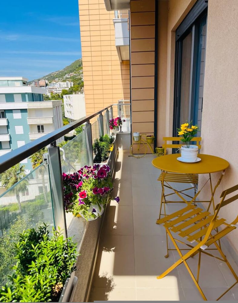 Sunny Apartment in Vlor