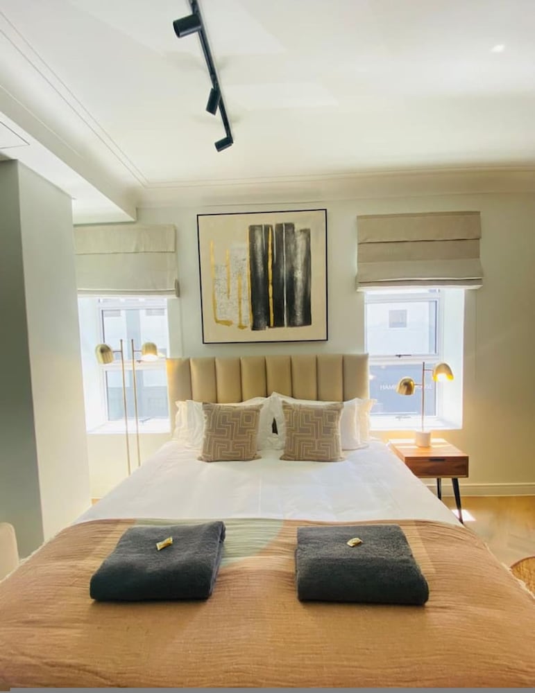 Valour Suite in De Waterkant