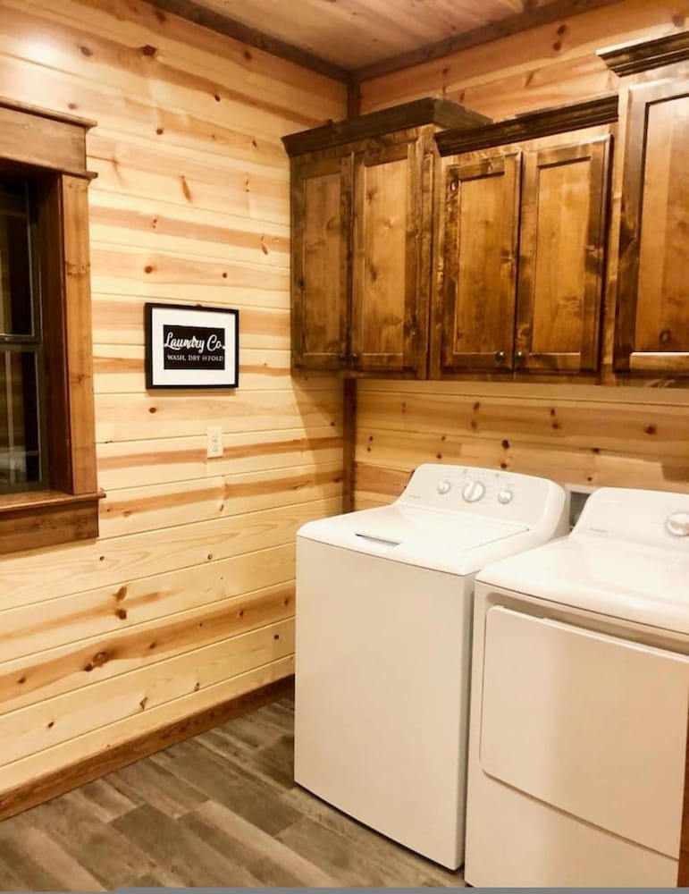 Stone Mountain Lodge Luxurious Rustic Retreat