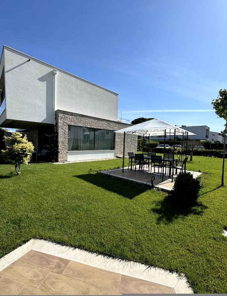 Sanpietro Vacation Villa 003