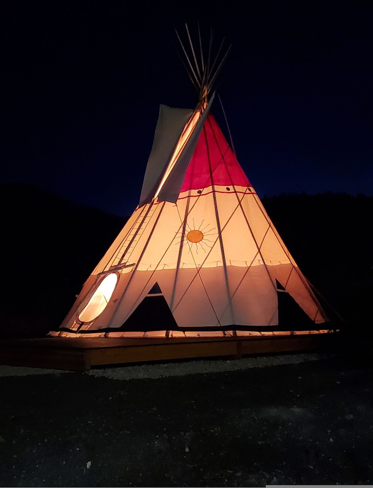 Glenn Haven Luxury Large Group Getaway Sleeps 60