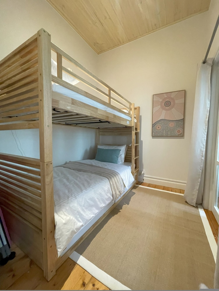 Central Lorne Retreat Quality Home Near Beach Town