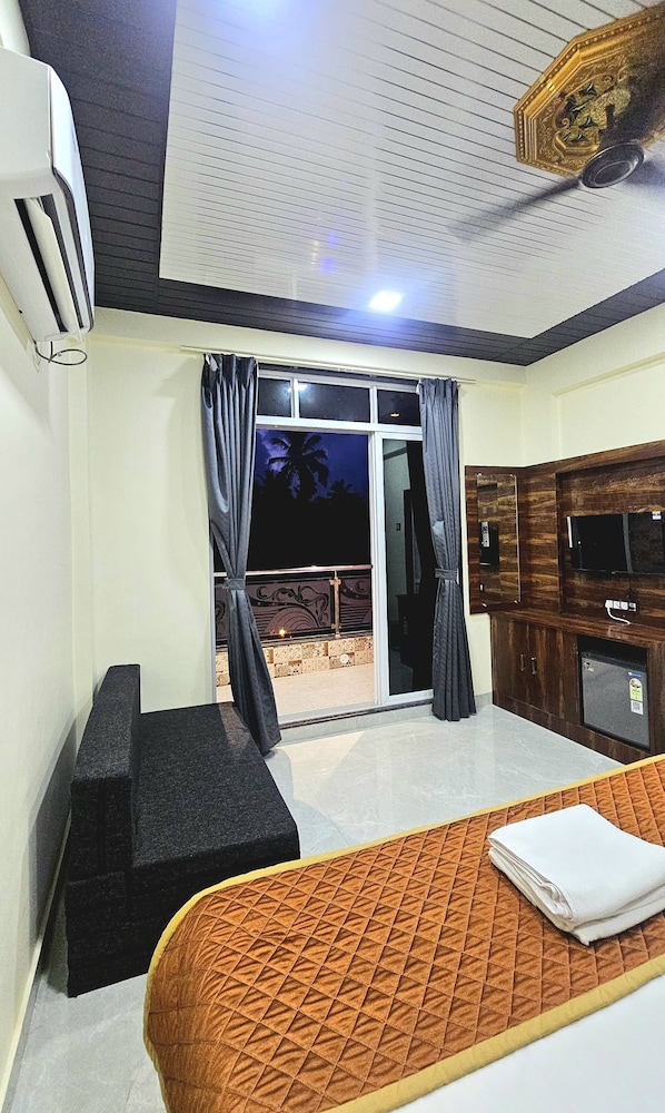 Soham Resort Diveagar
