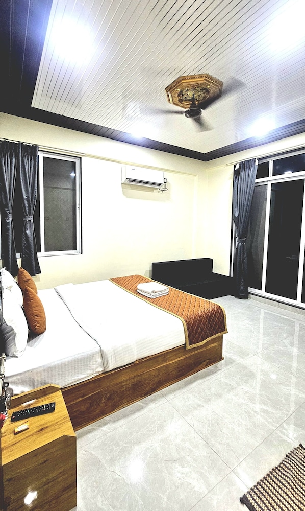 Soham Resort Diveagar