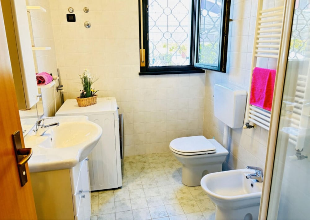 Bright Apartment 300mt From the Beach