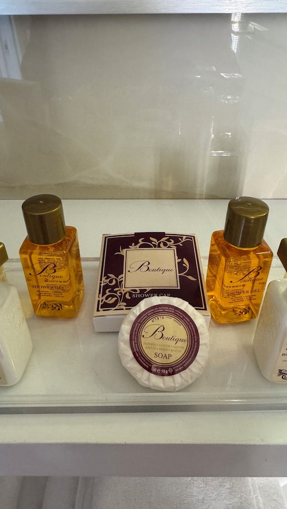AC GOLD B&B Boutique Rooms & Suite