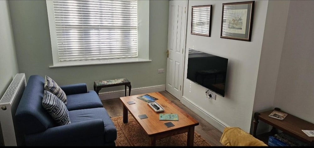 Stylish 2-bed House in Stamford Town Centre