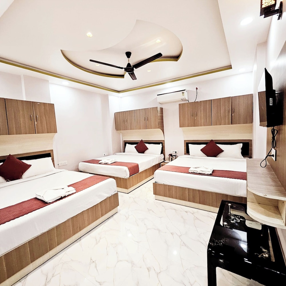 Hotel Pvs Grand Varanasi