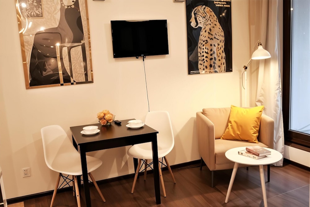 Cracow Copernican Apartment #1