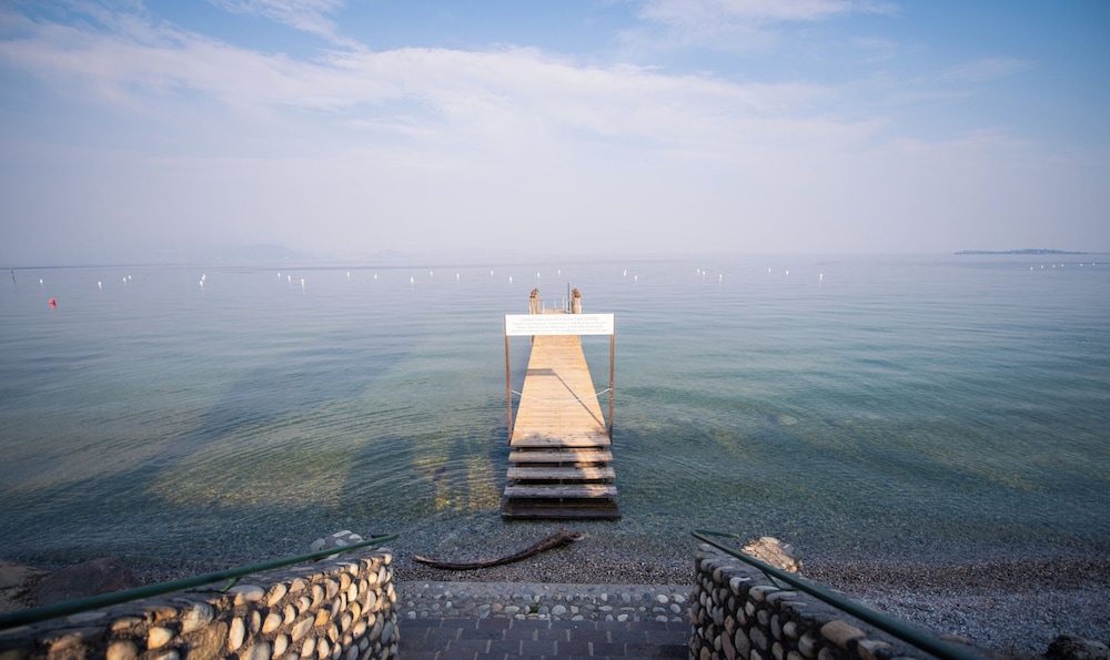 Specchio sul Lago