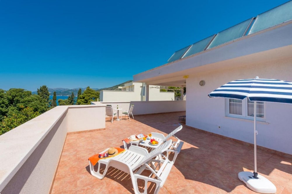 Villa Borna Apartments