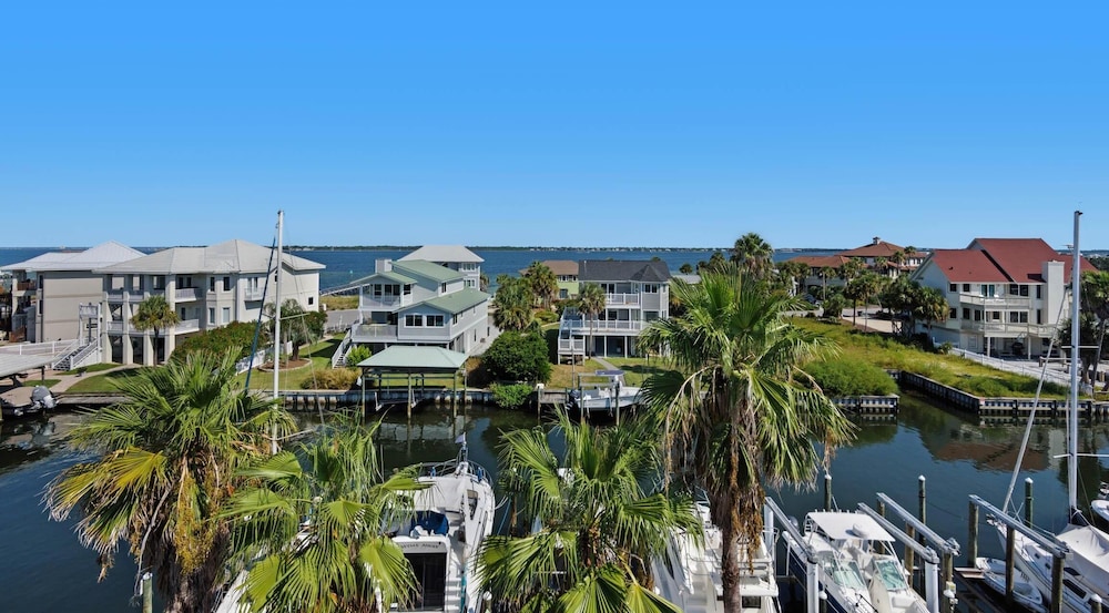 The Gulfview Grandeur